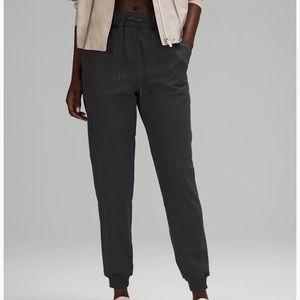 Lululemon graphite grey stretch high rise jogger full length